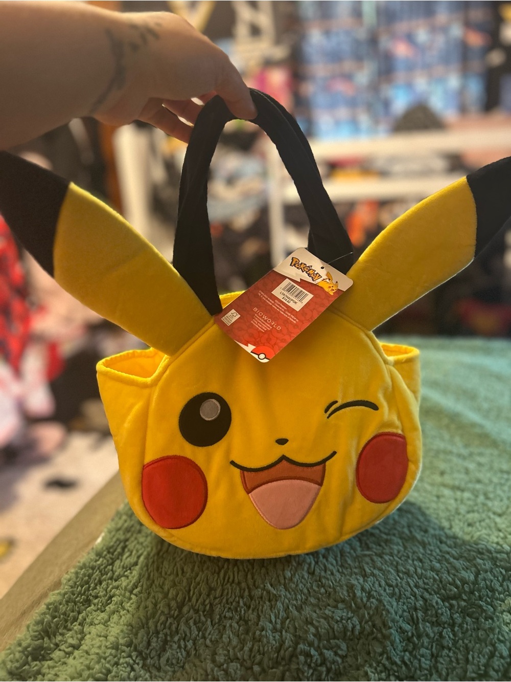 NWT Bioworld Yellow Pikachu Plush Kids Tote Bag with Black Handles